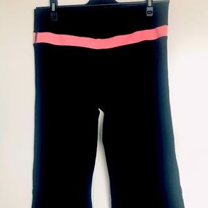 Black Lululemon Groovy Legging - Size 10